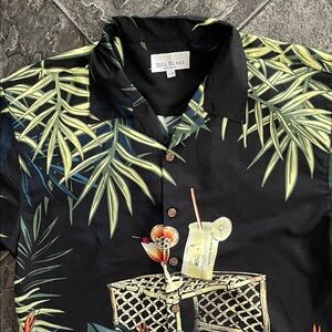 BILL BLASS Tropical Men's Short Sleeve Button-up Shirt Holiday Maximalism Preppy